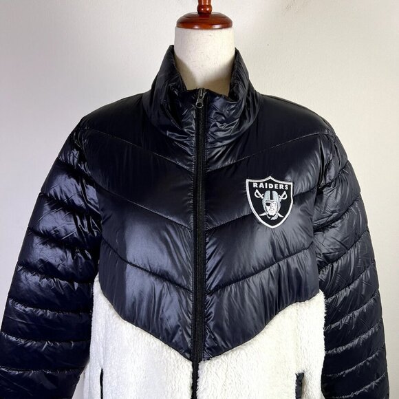 Las Vegas Raiders NFL Puffer Jacket Women's XL Black White Sherpa Gorpcore Fall - Picture 2 of 10
